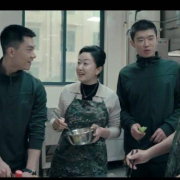 《猎豹》剧组家属日温馨曝光!史彭元杨烁现场互动超有爱,海外剧迷如何同步追剧?