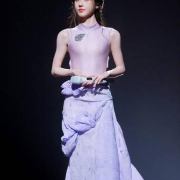 海外华人追剧指南:3招教你解锁鞠婧祎《锦鲤抄》绝美舞台