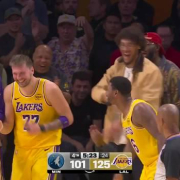 东契奇即将伤愈回归赛场,独行侠队冲击季后赛迎来关键转折点