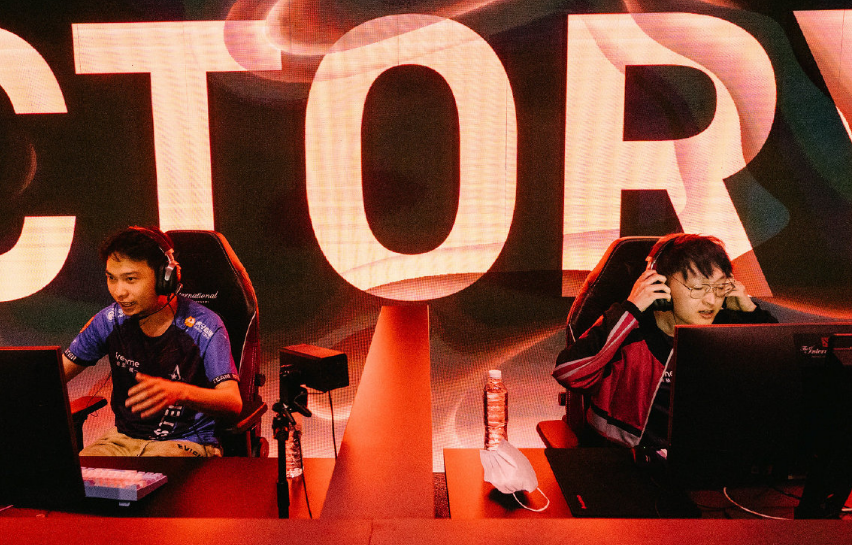 DOTA2中文直播解说