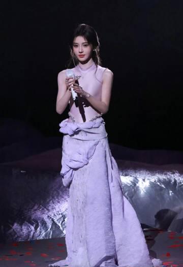 海外华人追剧指南:3招教你解锁鞠婧祎《锦鲤抄》绝美舞台 3 海外华人追剧指南:3招教你解锁鞠婧祎《锦鲤抄》绝美舞台