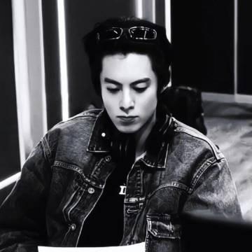 海外追星族必看:三步教你解锁国内热门影视音乐,王鹤棣新歌不再错过! 2 海外追星族必看:三步教你解锁国内热门影视音乐,王鹤棣新歌不再错过!