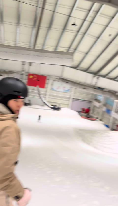 单板滑雪女神蔡雪桐的冬奥备战秘籍:第五次出征背后的坚持与突破 1 单板滑雪女神蔡雪桐的冬奥备战秘籍:第五次出征背后的坚持与突破