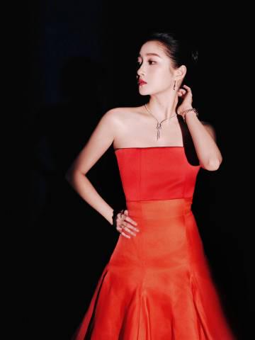 海外华人追剧困扰多?关晓彤骨相美学揭秘,这些技巧让你告别地区限制烦恼 3 海外华人追剧困扰多?关晓彤骨相美学揭秘,这些技巧让你告别地区限制烦恼