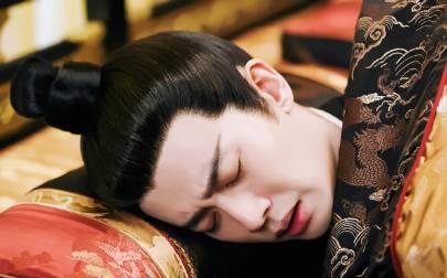 任嘉伦哭戏登顶热搜!海外剧迷如何突破地区限制追剧不卡顿? 2 任嘉伦哭戏登顶热搜!海外剧迷如何突破地区限制追剧不卡顿?