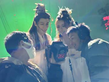 海外华人追剧困扰多?林允罗云熙《水龙吟》片场互动甜度爆表却看不了 1 海外华人追剧困扰多?林允罗云熙《水龙吟》片场互动甜度爆表却看不了