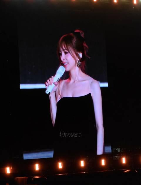 王心凌绵阳演唱会方言问候出圈!海外华人如何破解国内视频平台限制,同步追星看现场? 1 王心凌绵阳演唱会方言问候出圈!海外华人如何破解国内视频平台限制,同步追星看现场?