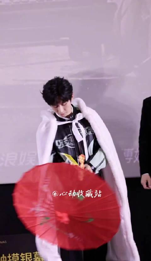 海外华人追剧遇阻?破解地区限制,重温《长安二十四计》白衣红伞的宿命美学 2 海外华人追剧遇阻?破解地区限制,重温《长安二十四计》白衣红伞的宿命美学