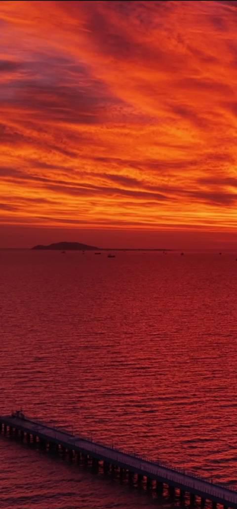 三亚马拉松绝美开跑!落日熔金,椰林逐浪,这条海岸赛道美到犯规 1 三亚马拉松绝美开跑!落日熔金,椰林逐浪,这条海岸赛道美到犯规