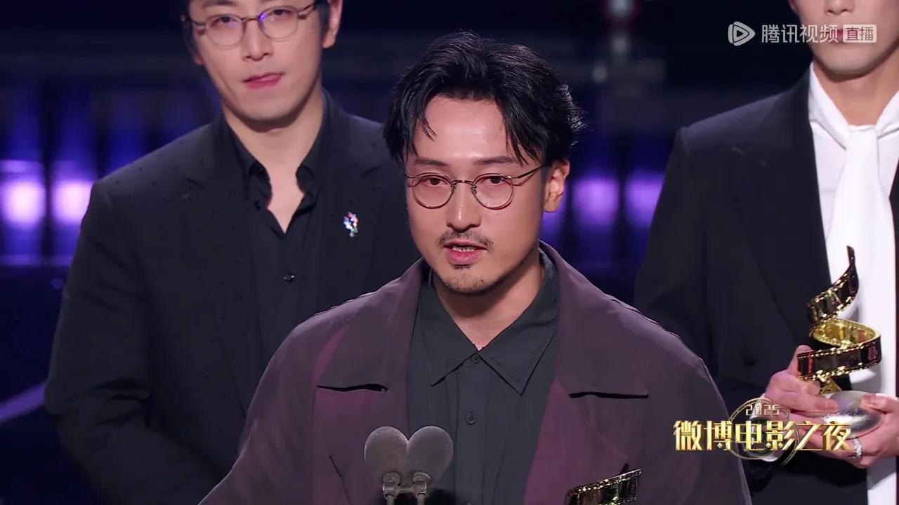 看到年度品质演员名单时，我突然想起那个被低估的‘王大锤’