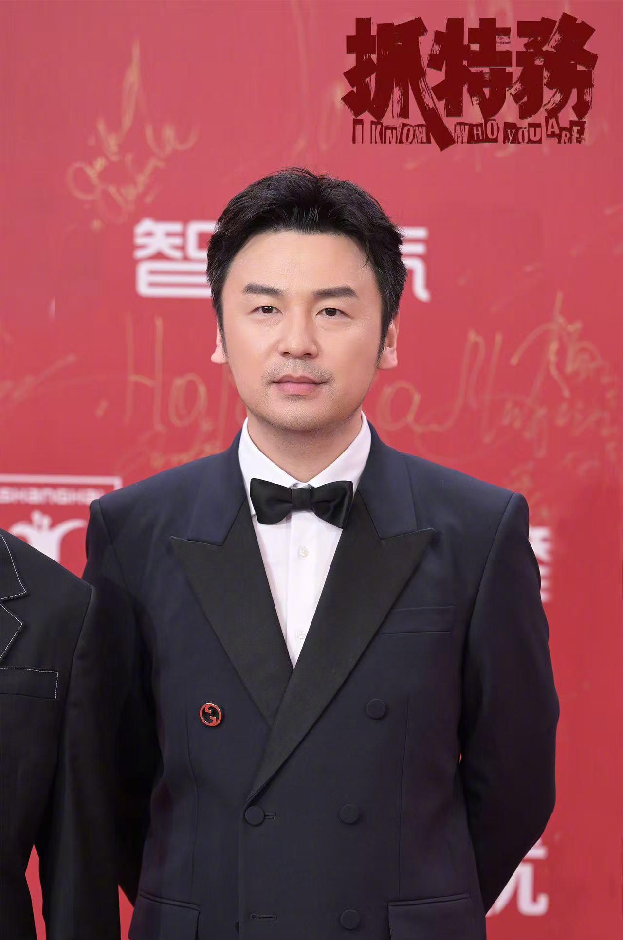 冯小刚新片《抓特务》引爆期待！雷佳音胡歌上演谍战版“邻里大战”