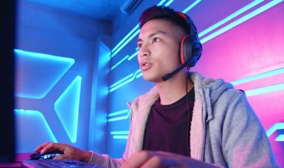 青少年媒体消费新趋势:友谊至上,浪漫降温