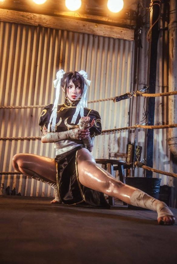 国外Coser神还原《街头霸王》春丽,英姿飒爽惊艳全场!